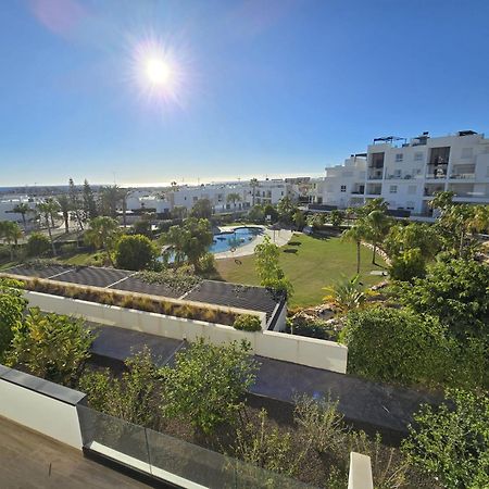 Nice 2 Bedroom Bali Apartment With Sea Views Torrevieja Eksteriør billede
