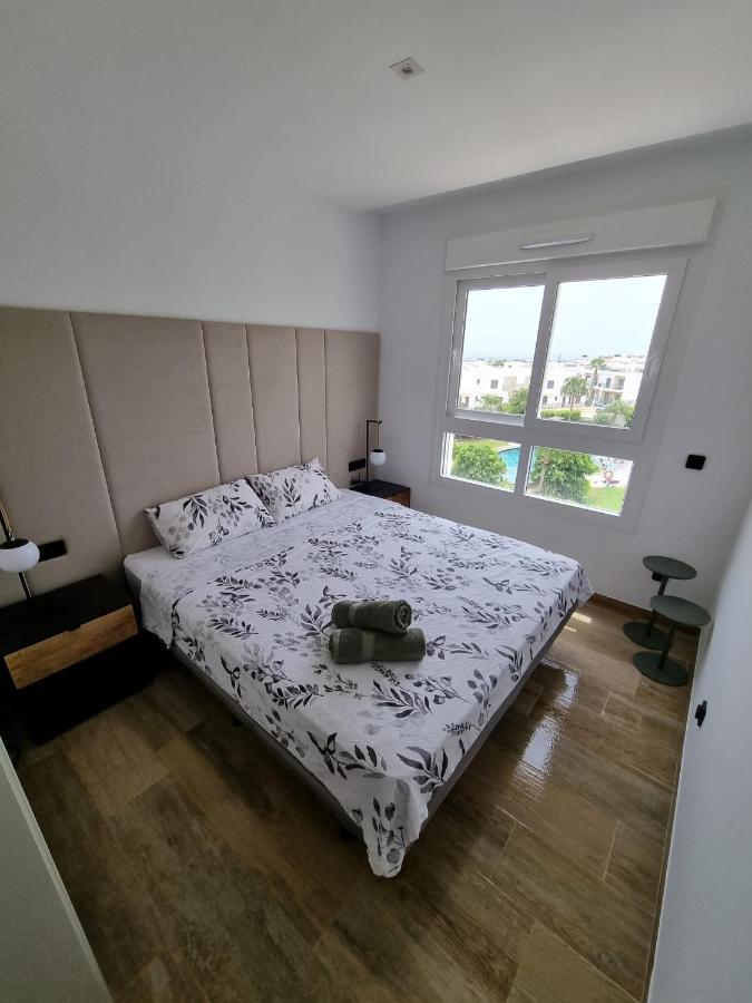 Nice 2 Bedroom Bali Apartment With Sea Views Torrevieja Eksteriør billede