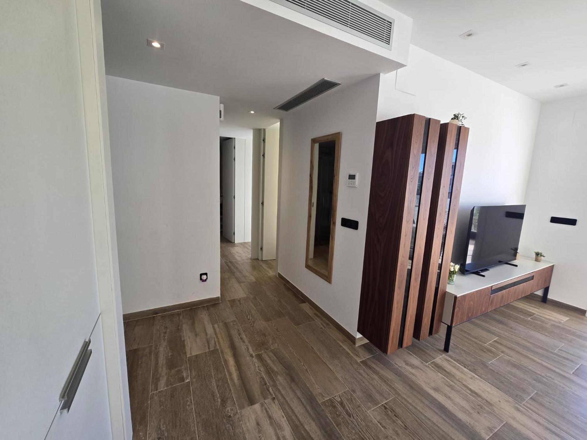 Nice 2 Bedroom Bali Apartment With Sea Views Torrevieja Eksteriør billede