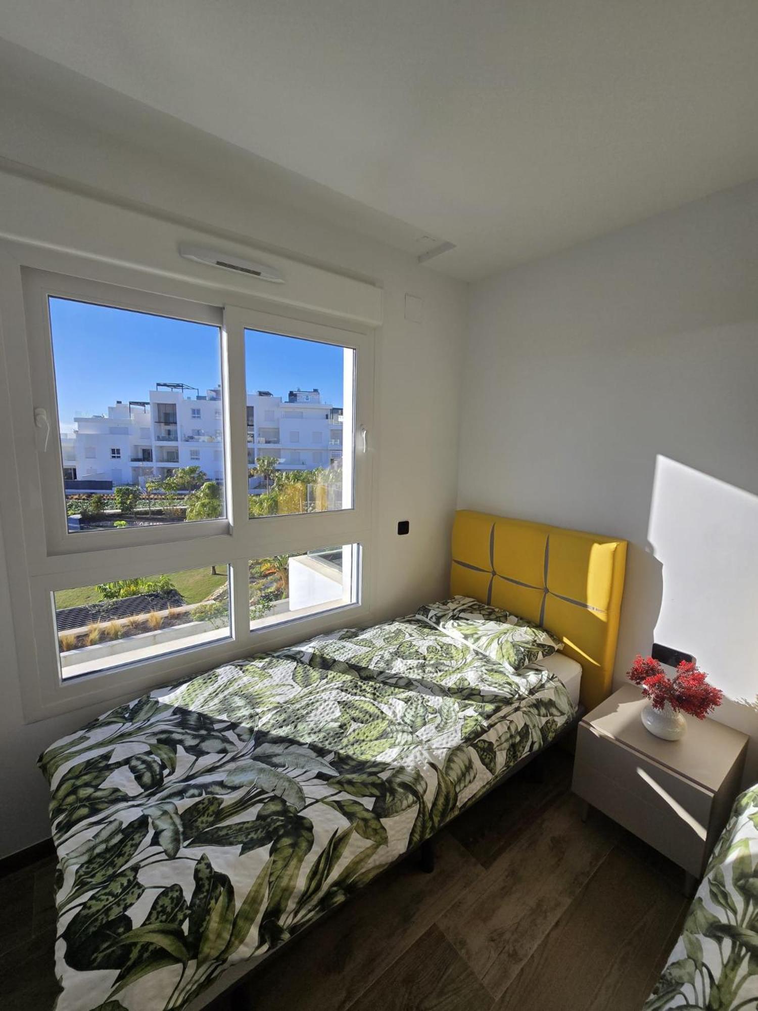 Nice 2 Bedroom Bali Apartment With Sea Views Torrevieja Eksteriør billede