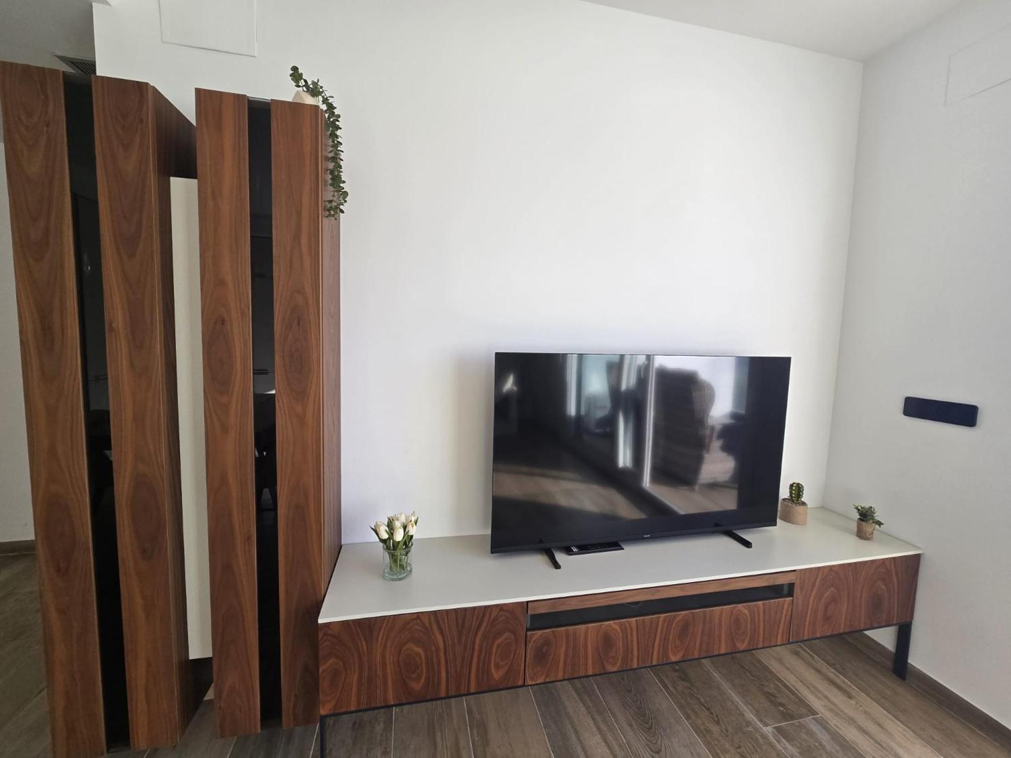 Nice 2 Bedroom Bali Apartment With Sea Views Torrevieja Eksteriør billede