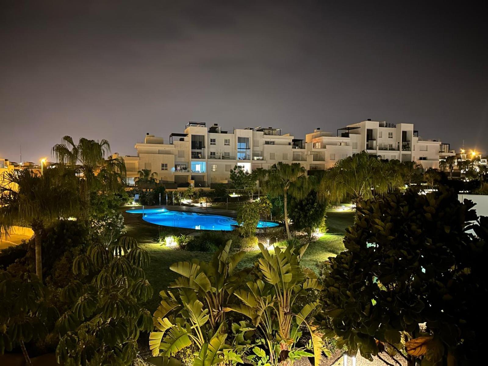 Nice 2 Bedroom Bali Apartment With Sea Views Torrevieja Eksteriør billede
